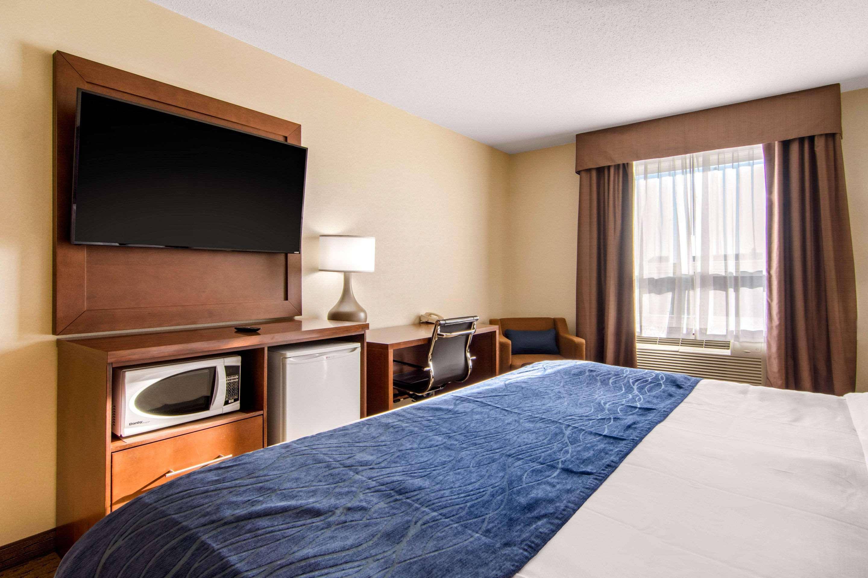 Comfort Inn & Suites Medicine Hat Εξωτερικό φωτογραφία