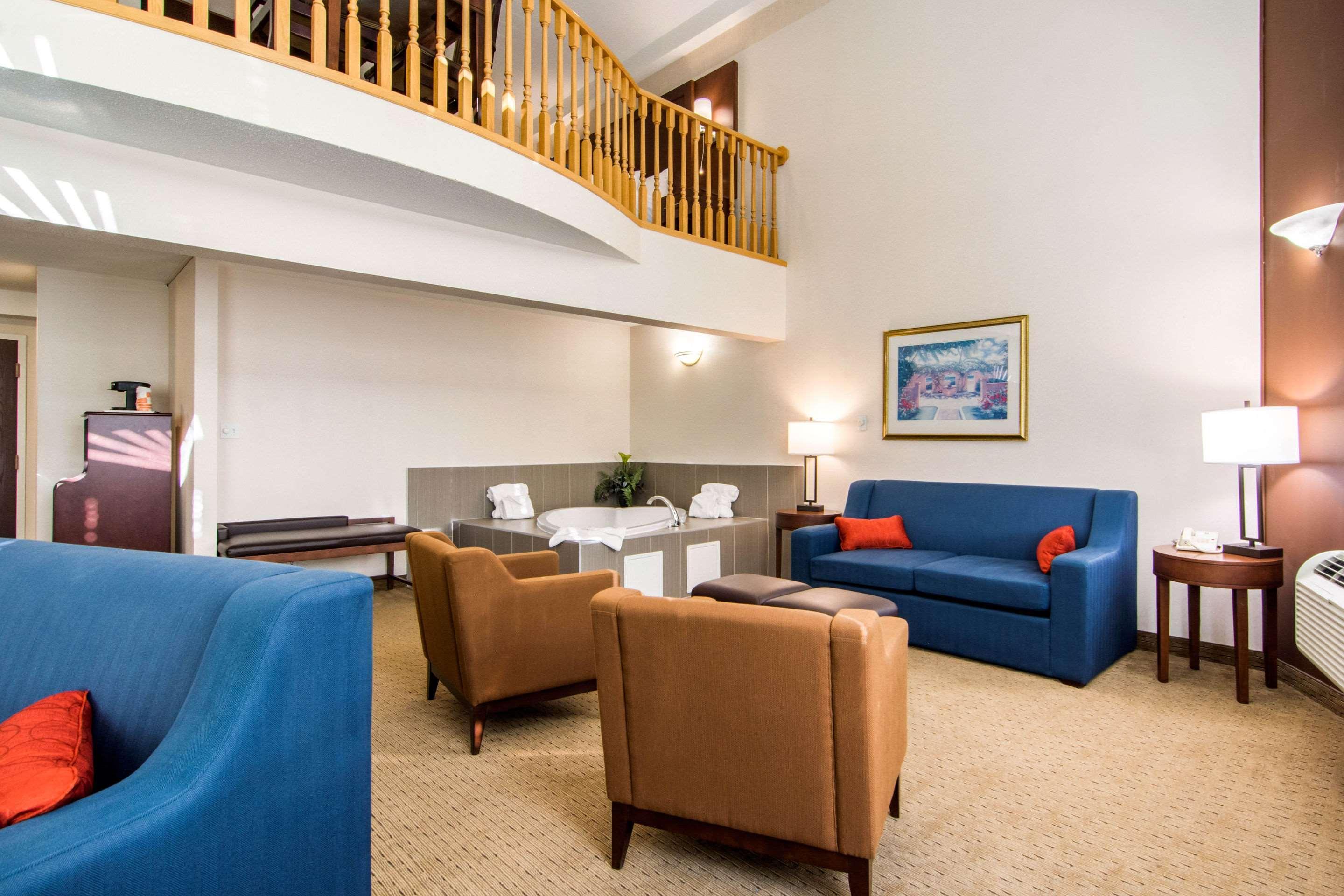 Comfort Inn & Suites Medicine Hat Εξωτερικό φωτογραφία