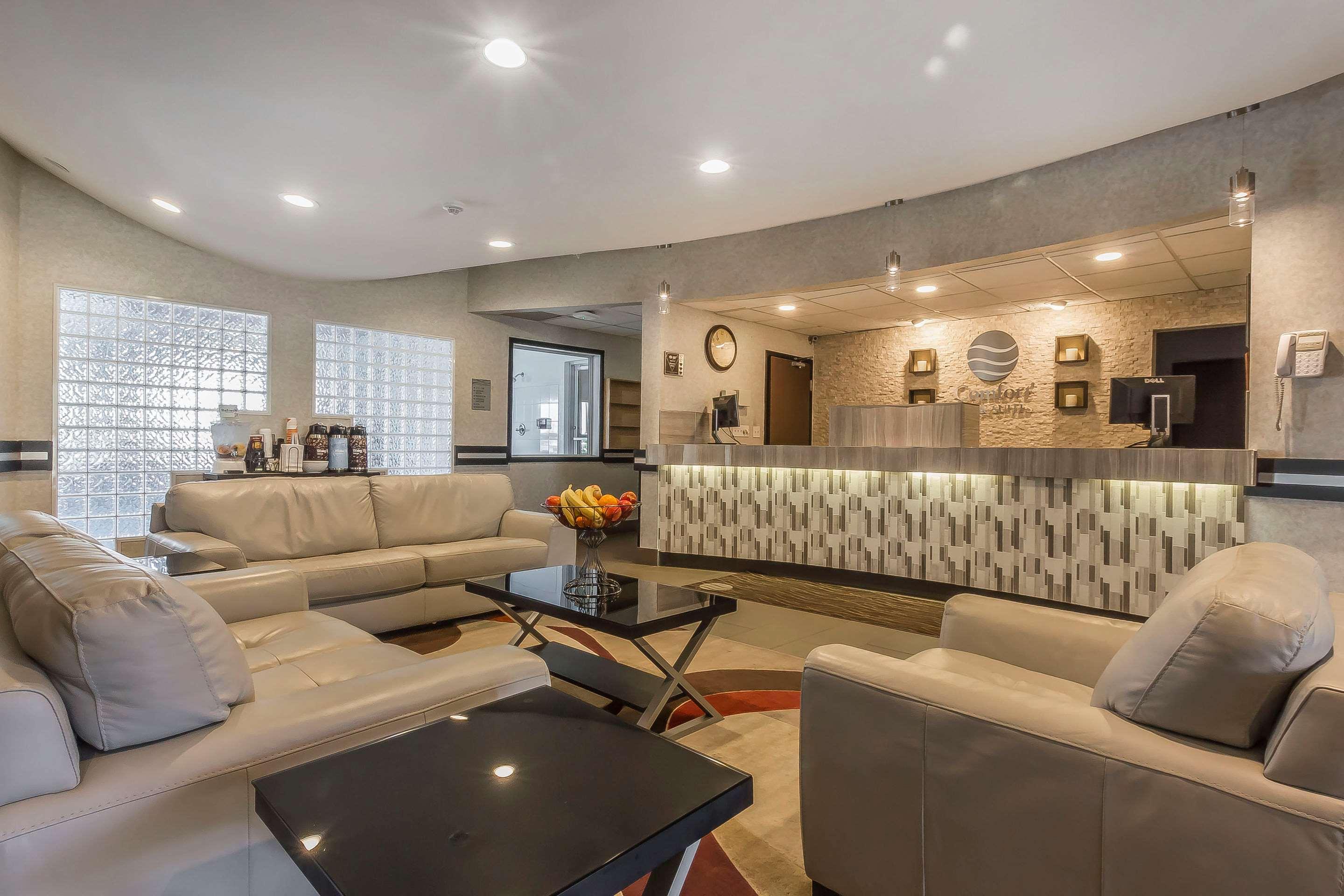 Comfort Inn & Suites Medicine Hat Εξωτερικό φωτογραφία