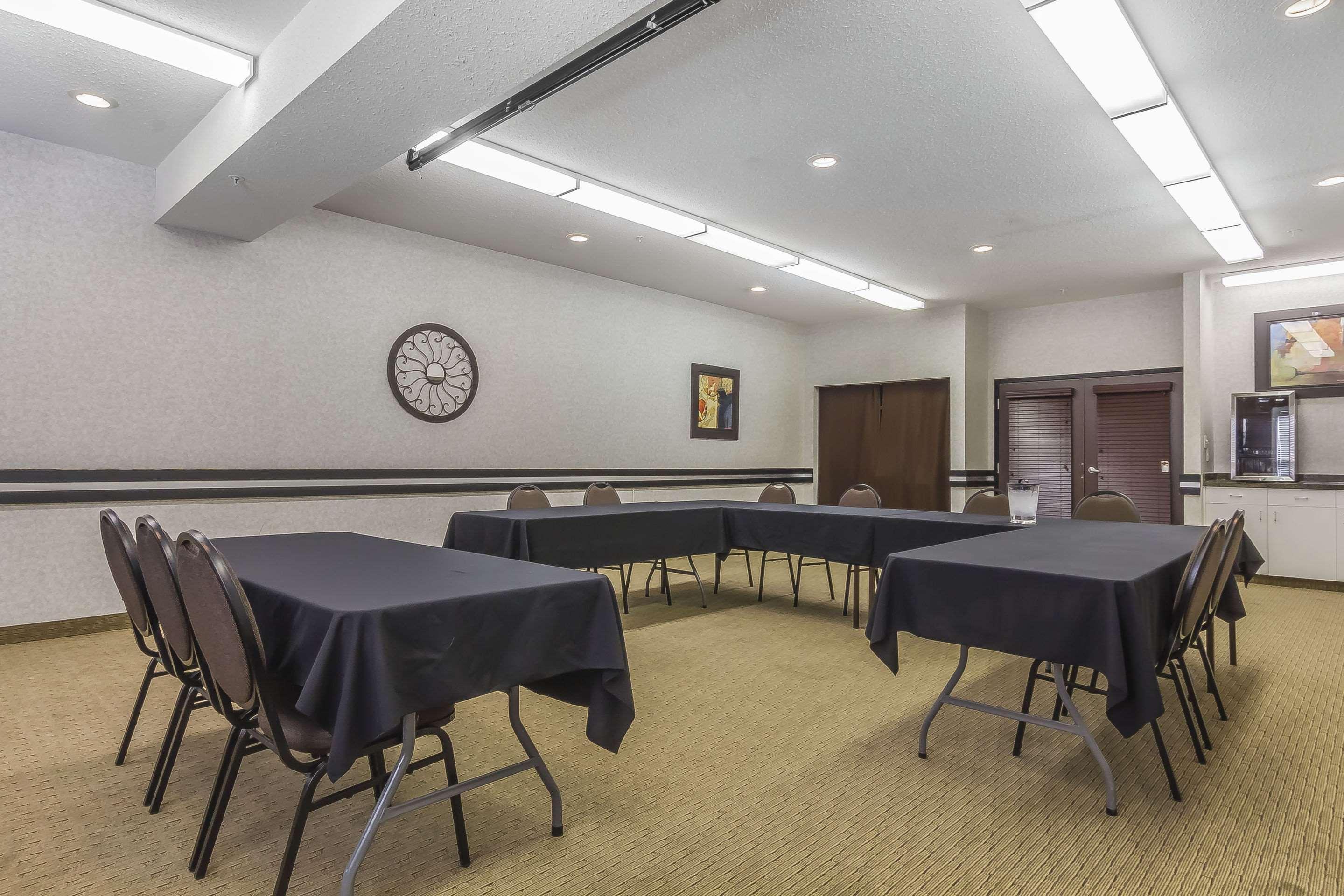 Comfort Inn & Suites Medicine Hat Εξωτερικό φωτογραφία