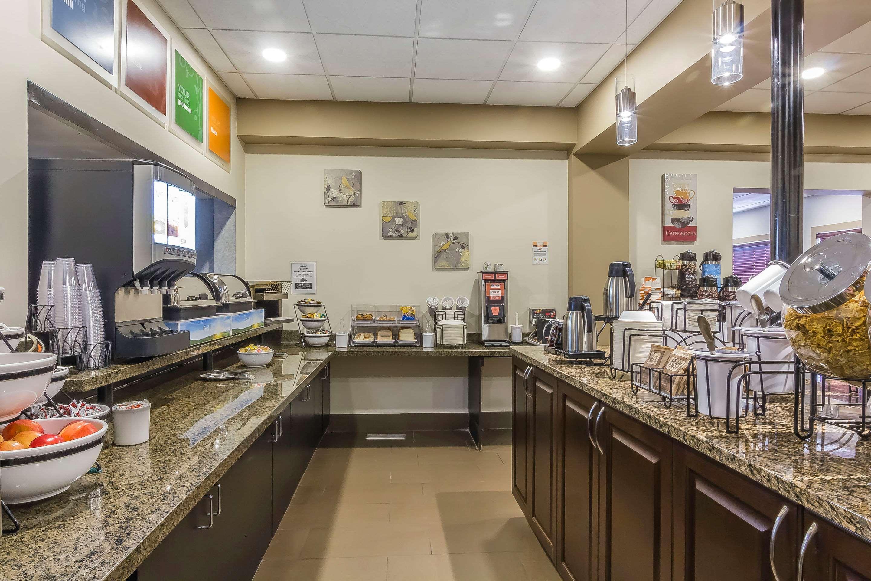 Comfort Inn & Suites Medicine Hat Εξωτερικό φωτογραφία