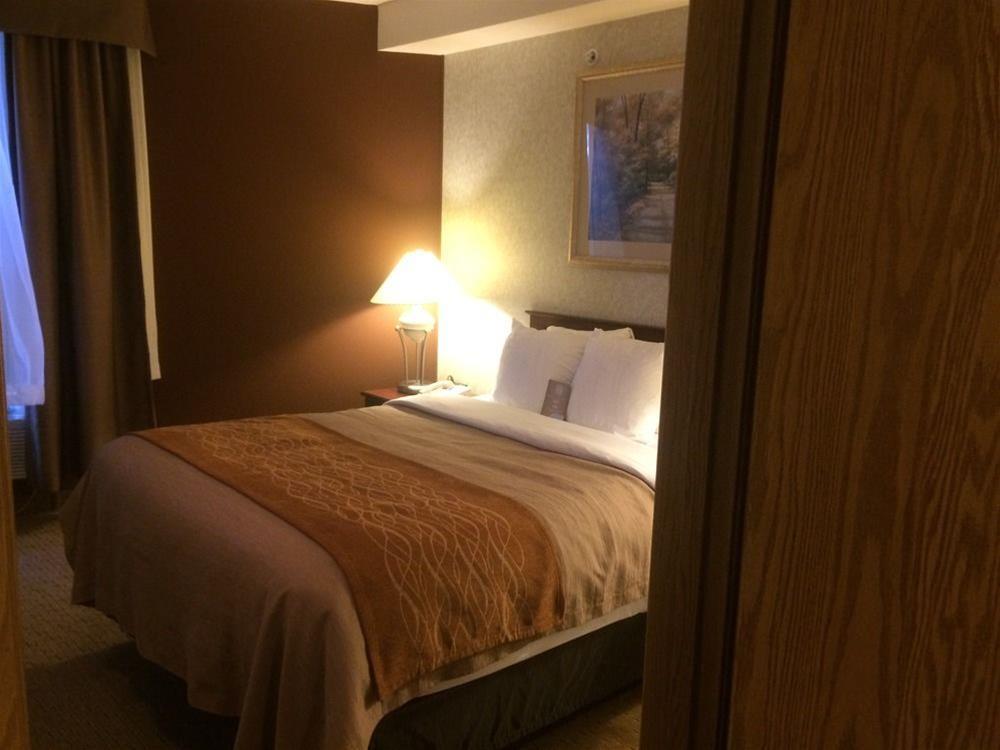 Comfort Inn & Suites Medicine Hat Εξωτερικό φωτογραφία