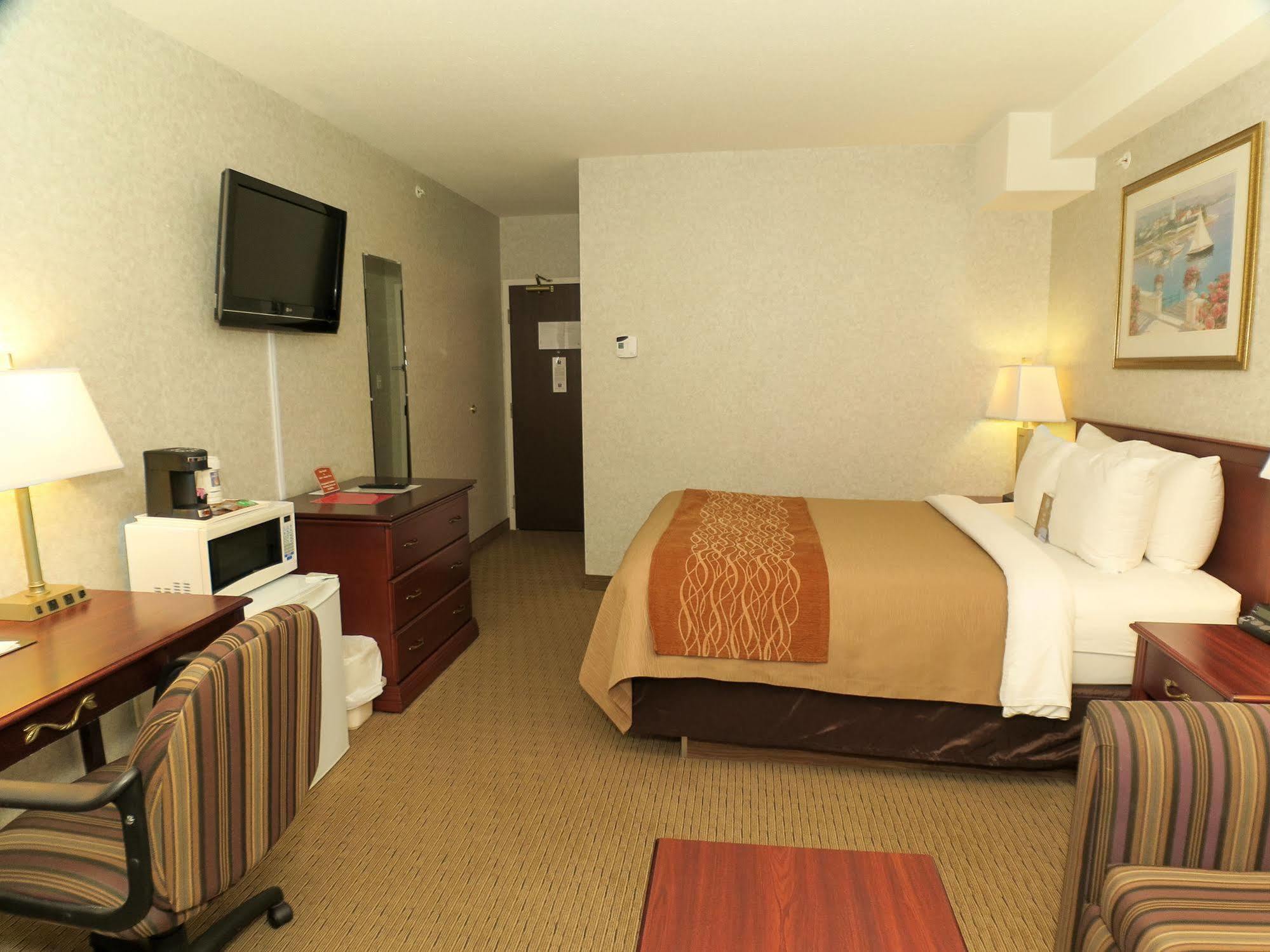 Comfort Inn & Suites Medicine Hat Εξωτερικό φωτογραφία